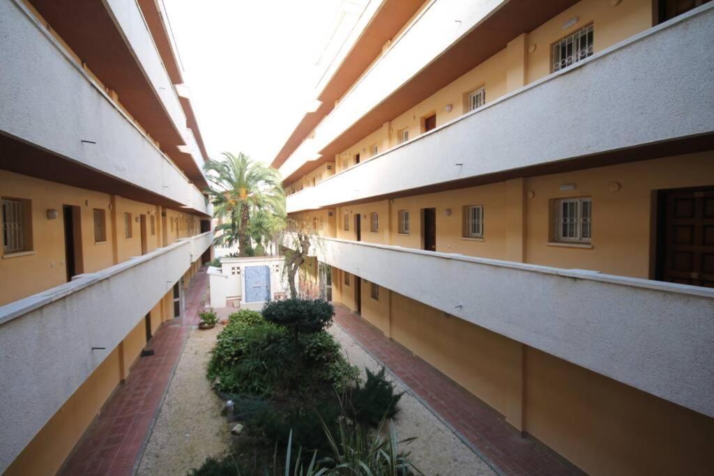 Apartamento Con Vistas Al Mar En Cambrils Buitenkant foto