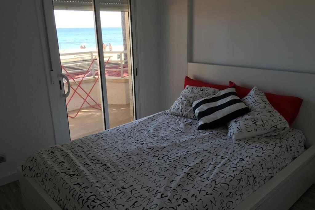 Apartamento Con Vistas Al Mar En Cambrils Buitenkant foto